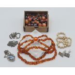 Costume jewellery, necklaces, box of various beads, amber?