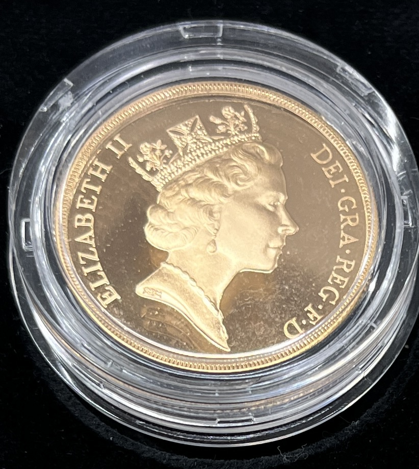 Royal Mint, a UK proof QEII double sovereign dated 1993 with certificate number 117, 15.98g, in - Image 4 of 4