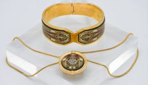 Michaela Frey Wien bracelet and matching pendant on chain (2).