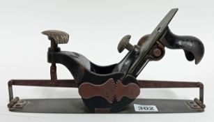 A probably Stanley Compass Circumference plane (damaged hold), length 26cm.