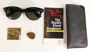 Genuine Ray Ban sunglasses, case paperwork etc.