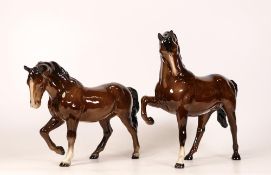 Beswick Stocky Jogging mare 855 together with horse head tucked leg up 1549 (2)