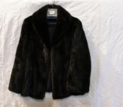 Vintage Fur ladies short jacket. Approx size 12