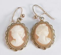 Pair 9ct gold ladies cameo earrings, 5.7g.