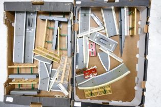 A Collection of Model Railway Buildings, Platforms and Walkways (2 Trays)