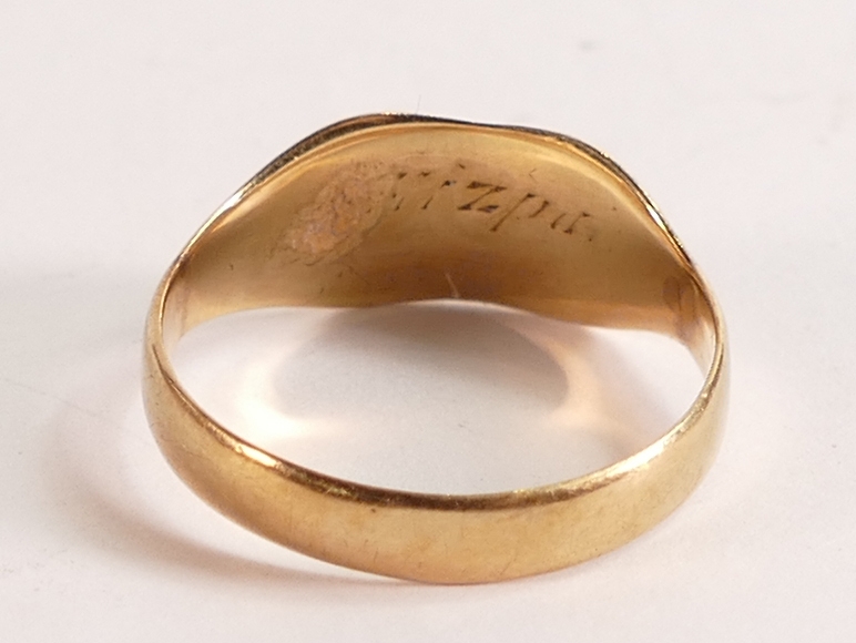 Yellow metal gents signet ring, tested to be 14ct or higher, size V, 3.3g. - Image 2 of 3