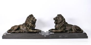 Pair of cast bronze desk top lions on marble plinth, signed Barye, length of each base 31cm (2)