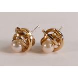 Pair 9ct earrings, each set with a single pearl,1.5g.