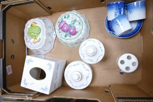 A mixed collection f items to include Franklin China Cordon Bleu wall plaques. Lladro Christmas Cups