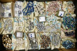 A large collection of modern Honora boxed & bagged cultured pearls including necklaces & ear rings