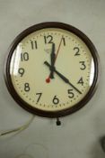 Vintage Smiths Sectric Bakelite Electric wall clock, diameter 30cm