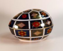Large Imari style egg shaped lidded pot, height 14cm, length 19cm. (Please note this in not a