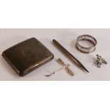 Silver cigarette case, napkin ring, pencil and two silver brooches, gross weight 171g.