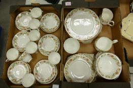 Duchess Greenleaves patterned Tae & Dinner ware( 2 trays)