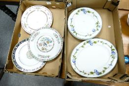A collection of decorative Wedgwood dinner plates including pattern Blue Delphi, Kuatani Crane &