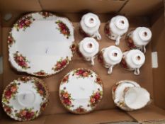 Royal Albert Old Country Roses pattern tea set consisting of 6 trio's, milk, sugar and a cake