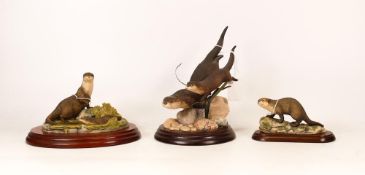 Boxed Border Fine Arts Figures Otter M22, Otters in Pool Sww & River Majestic 53006 , length of base