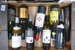 A collection of vintage wines to include Chardonnay Colombard, Frizzante Prosecco, Pecorino Terre Di