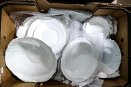 A Selection of Shelley Oleander shape ware consisting of 2 x 27.5cm Dinner Plates, 2 Bread &