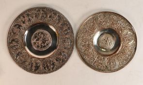 Two Elkington Department of Science & Art silverplate on Copper salvers. Diameter of largest: 19.5cm