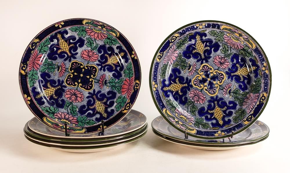 A set of eight Royal Doulton Islamic series plates D3088. Diameter: 26cm (8)
