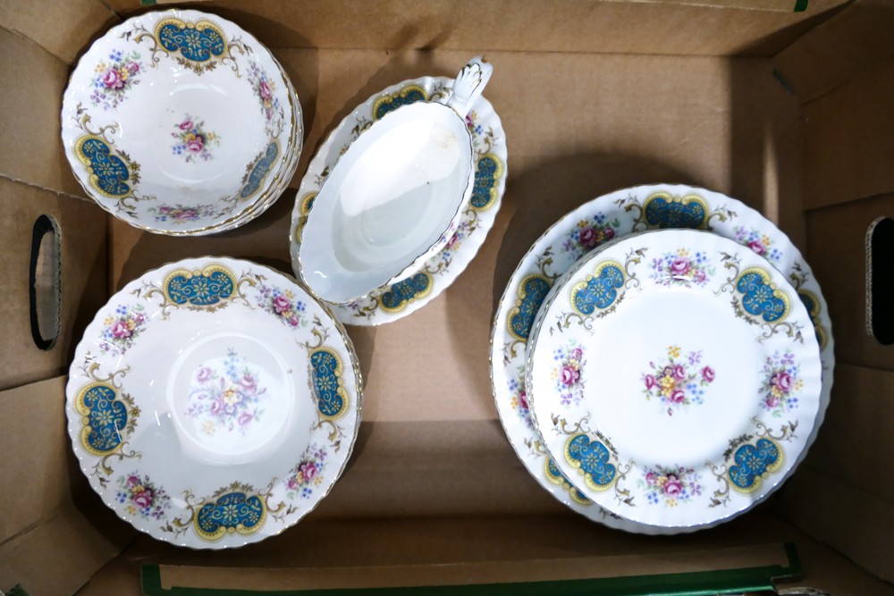 Royal Albert, Berkeley pattern tea and dinner ware to include six tea trios (one cup a/f) together - Image 3 of 8