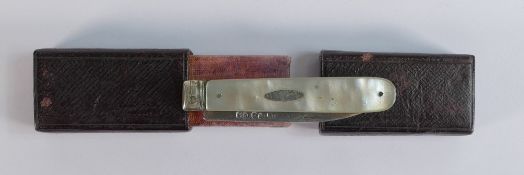 Silver bladed mother of pearl handled fruit knife by George Unite 1837 in fitted leather box.