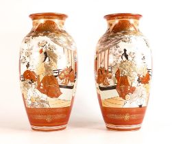 Meiji period (1868–1912), a pair of Japanese Kutani vases. Painted in polychrome Kutani palette with