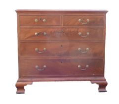 Quality Georgian Mahogany five draw chest of drawers, on ogee bracket feet, w.94cm x d.51cm x h.