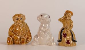 Wade sample figures to include Mischief the Chimp (signed JW and dated 02), Queen of Hearts (