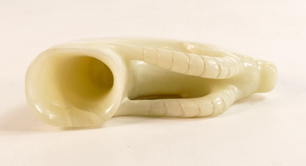 Han Dynasty style Jade or similar horn shaped cup with animal form base. Length: 10cm - Image 2 of 2