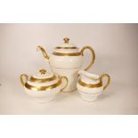 Extensive Minton Buckingham pattern dinner service including two lidded tureens, 8 x 19.5cm