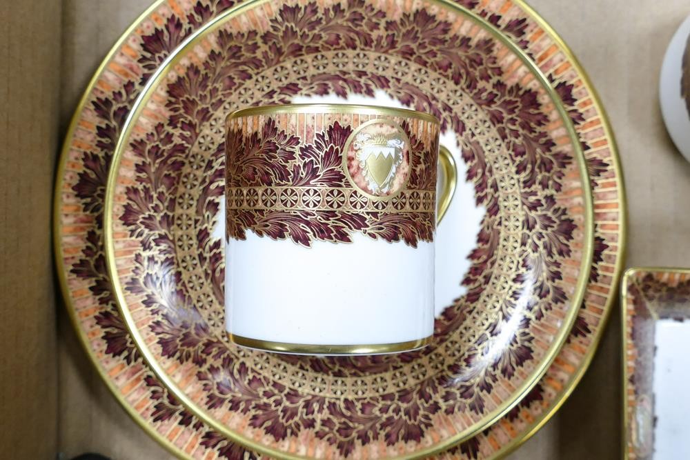 De Lamerie Fine Bone China heavily gilded crested Winter Leaves pattern dinner ware to include - Image 4 of 4