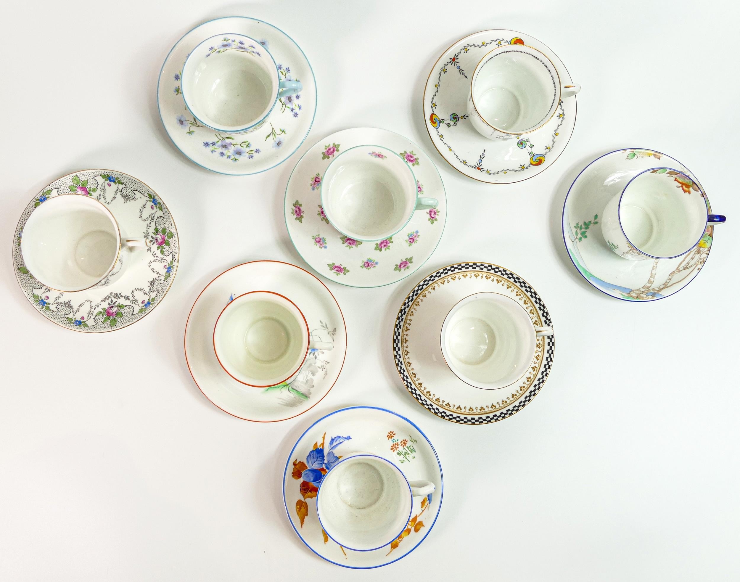 Eight Shelley Vincent shape cups & saucers. Patterns 11886, 11004, 2118, 13426, 13591, 10797, - Image 2 of 3