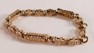 Quality 9ct gold pierced oblong box linked bracelet, 16.2g.