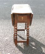 18th/19th century Oak drop leaf table, with bobbin turned supports, w.77cm x h.77cm.