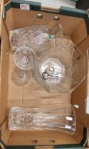 A Mixed Collection of Glass items to Include Vases, Trinket Dish, Fruit Bowl, Etc (1 Tray)