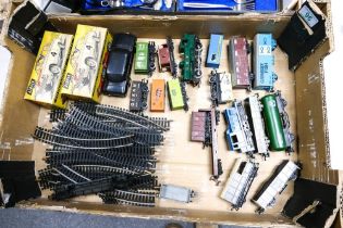 A collection of Lima & Similar HO Model Railway & track together with 2 empty Airfix slot car boxes