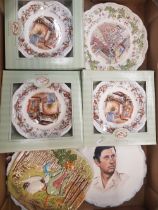 A mixed collection of decorative wall plates to include 3 Brambly Hedge boxed winter season plates