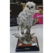 A Guiseppe Armani Statue of a Snowy Owl. Overall Height 35cm
