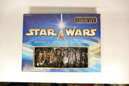 Star Wars Episode II: Attack of The Clones Pewter & Bronze Effect Chess Set. Unchecked