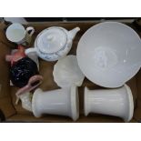 A mixed collection of ceramic items to include Wedgwood creamware flared vases, Wedgwood cream