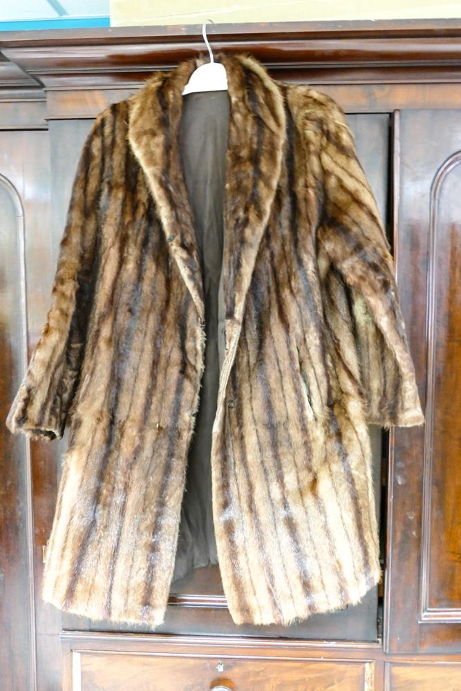 Vintage Ladies Fur Coat, approx size 12