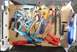 A collection of mainly unused hand tools including screwdrivers, spanners, pliers, etc (1 tray)