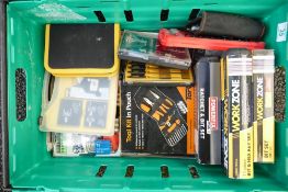 A collection of mainly unused hand tools including screwdrivers, spanners, pliers, etc (1 tray)