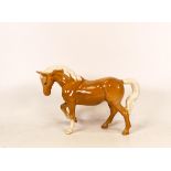 Beswick Palomino stocky jogging mare 855