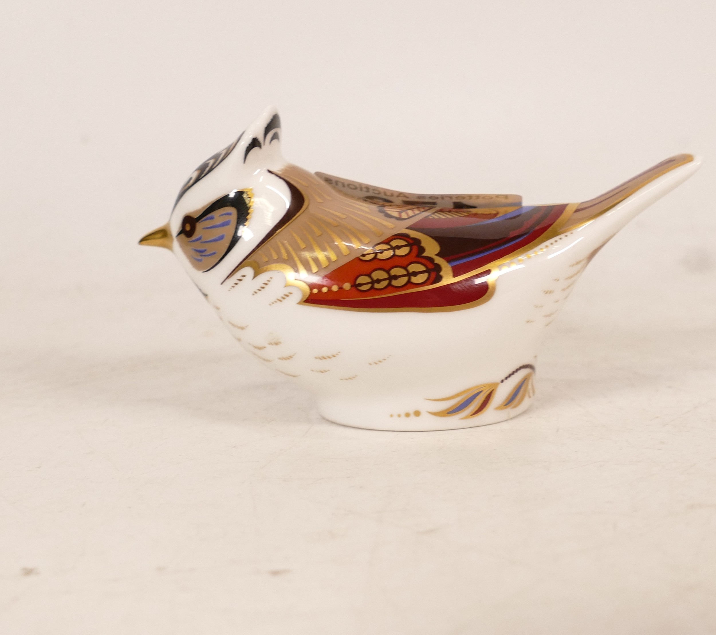 Royal Crown Derby Collectors Guild Paperweight Crested Tit, gold Stopper