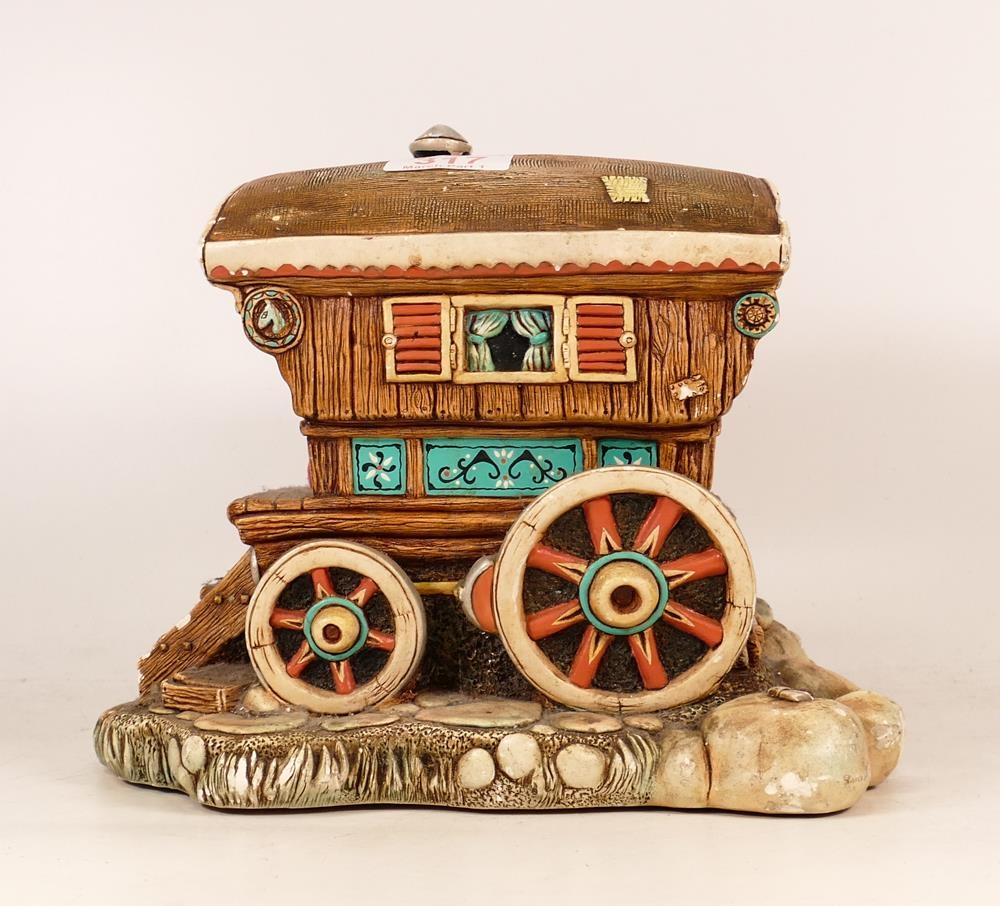 Pendelfin Studios Ceramic Model of a Caravan. Height: 21cm