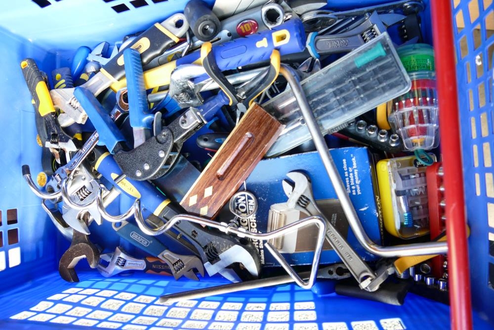 A collection of mainly unused hand tools including screwdrivers, spanners, pliers, etc (1 tray)