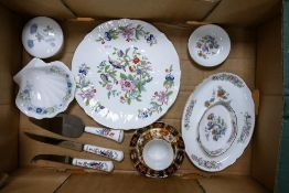 A mixed collection of items to include Aynsley Pembroke Cake Knife & Plate, Wedgwood Kutani Crane